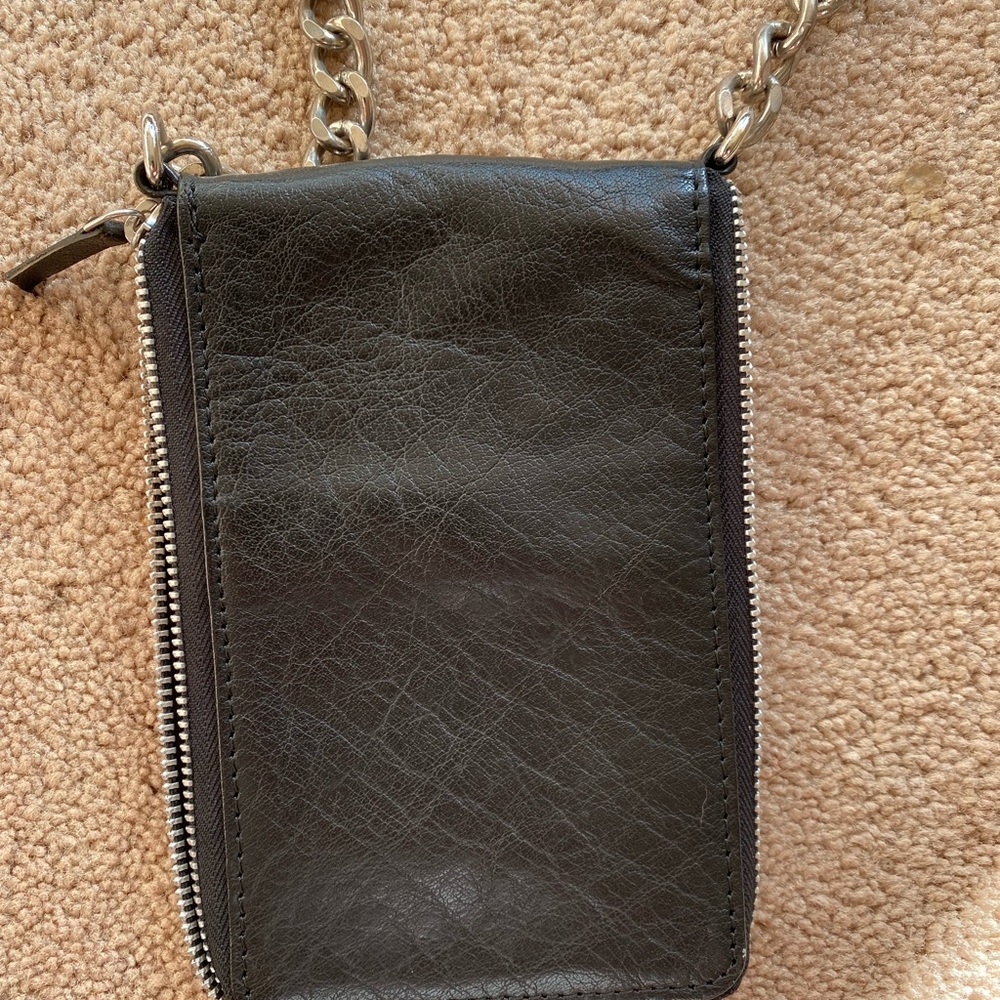 Chic Black Leather Crossbody Bag - Picture 2 of 6